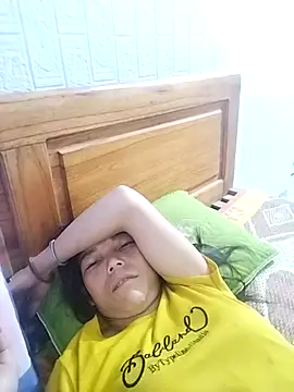 Snapshot of Min-meo chatting on May 26, 2026, 9:33 pm Min-meo online show from May 26, 2026, 9:33 pm