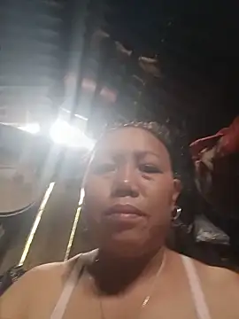 Elenla-ass online show from May 22, 2026, 3:35 am