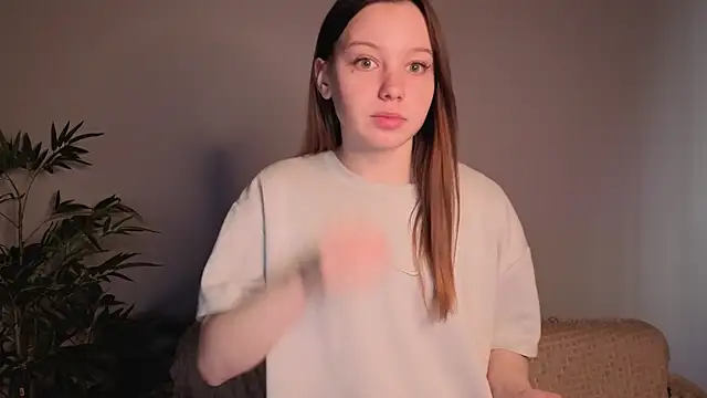 lolytaberry online show from May 20, 2026, 1:56 am