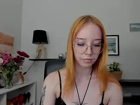 foxSonya online show from July 15, 2026, 6:07 am
