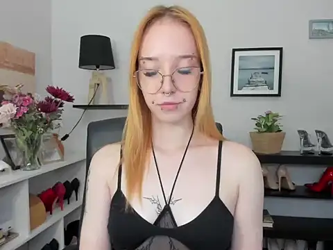 foxSonya online show from July 16, 2026, 5:35 am