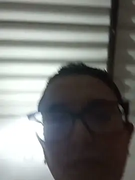Zoex 0 online show from May 26, 2026, 1:23 am