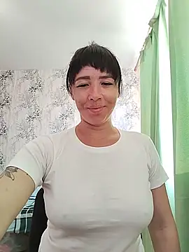 Snapshot of -KARINA-LOVE- chatting on May 18, 2026, 1:56 am -KARINA-LOVE- online show from May 18, 2026, 1:56 am