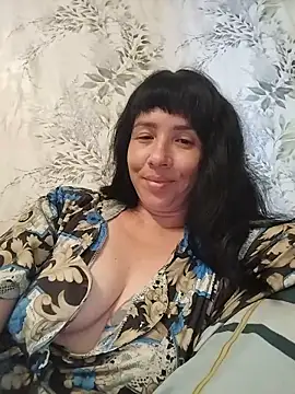 Snapshot of -KARINA-LOVE- chatting on May 19, 2026, 3:40 pm -KARINA-LOVE- online show from May 19, 2026, 3:40 pm