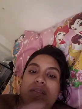 Snapshot of latin_indian chatting on May 10, 2026, 7:52 pm latin indian online show from May 10, 2026, 7:52 pm
