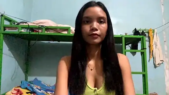 Snapshot of ValeryCatledge chatting on May 19, 2026, 2:23 pm ValeryCatledge online show from May 19, 2026, 2:23 pm