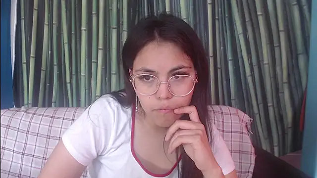 Snapshot of Anda_here chatting on June 1, 2026, 2:02 am Anda here online show from June 1, 2026, 2:02 am