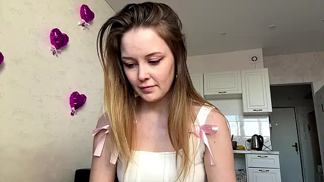 Snapshot of MarryMurietto chatting on May 31, 2026, 2:35 pm MarryMurietto online show from May 31, 2026, 2:35 pm