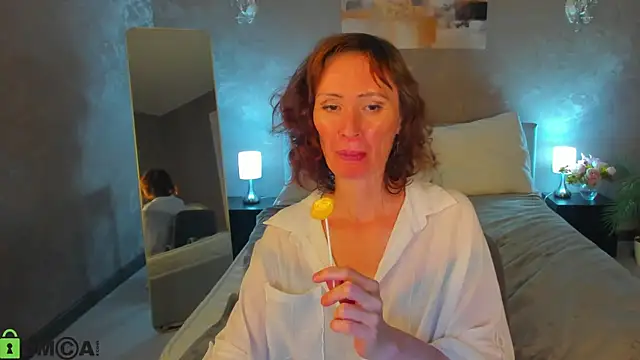 gracekellyyy online show from July 4, 2026, 4:24 pm