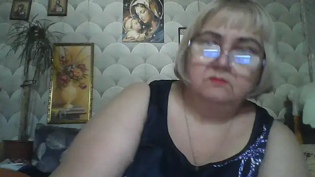 Snapshot of MarinaFarina53 chatting on June 14, 2026, 5:09 am MarinaFarina53 online show from June 14, 2026, 5:09 am