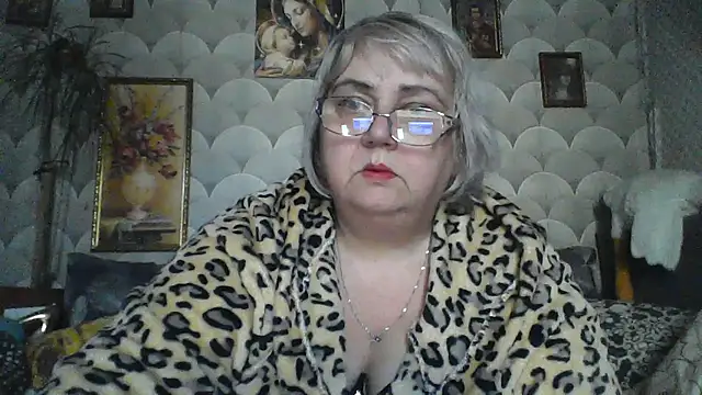Snapshot of MarinaFarina53 chatting on July 7, 2026, 4:26 am MarinaFarina53 online show from July 7, 2026, 4:26 am