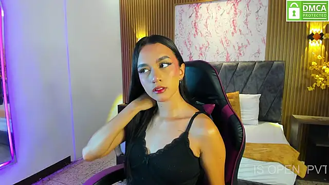 Snapshot of Aisha_Vex chatting on May 13, 2026, 11:51 am Aisha Vex online show from May 13, 2026, 11:51 am