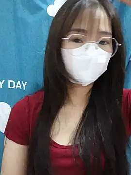 Snapshot of -Hena- chatting on May 20, 2026, 9:21 pm -Hena- online show from May 20, 2026, 9:21 pm