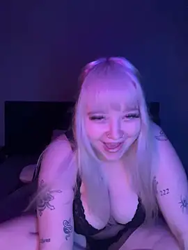 xxcocoaxx26 online show from May 29, 2026, 8:18 pm