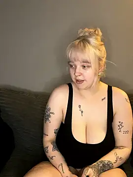 xxcocoaxx26 online show from May 30, 2026, 9:01 pm