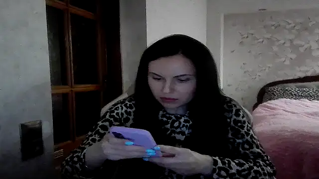 Snapshot of viktoria11x chatting on June 3, 2026, 12:13 am viktoria11x online show from June 3, 2026, 12:13 am