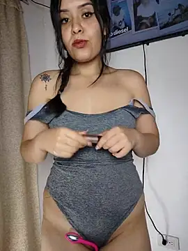 HollyMoon  online show from July 12, 2026, 3:08 am