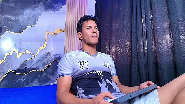 JacobWolf   online show from May 25, 2026, 6:14 pm