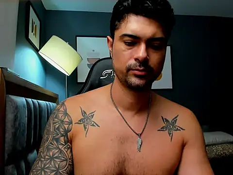 Snapshot of ZEI-001 chatting on May 25, 2026, 3:23 am ZEI-001 online show from May 25, 2026, 3:23 am