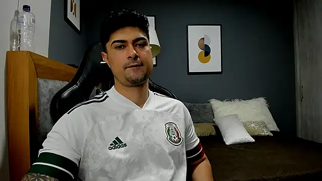 ZEI-001 online show from July 6, 2026, 1:46 am