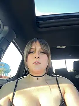 Snapshot of Hazel_Haze chatting on May 11, 2026, 10:51 pm Hazel Haze online show from May 11, 2026, 10:51 pm