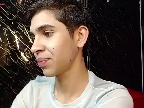 joshua saenz  online show from June 1, 2026, 11:06 pm