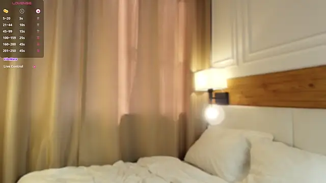 blondolls online show from June 8, 2026, 1:28 am