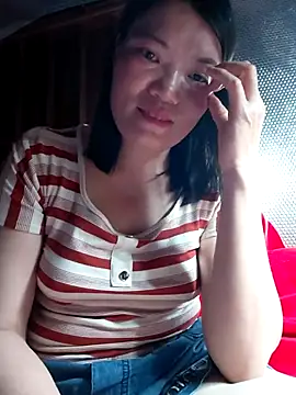 -Trici- online show from May 18, 2026, 6:14 pm