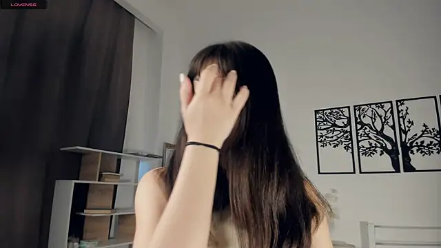 LupitaSolt online show from July 12, 2026, 9:11 am