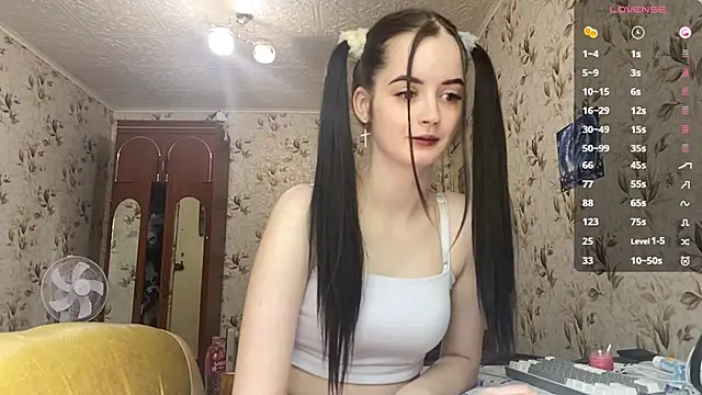 Snapshot of MilanaLush chatting on May 30, 2026, 7:49 am MilanaLush online show from May 30, 2026, 7:49 am