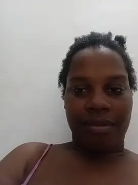 Snapshot of momspretty chatting on May 29, 2026, 2:26 pm momspretty online show from May 29, 2026, 2:26 pm