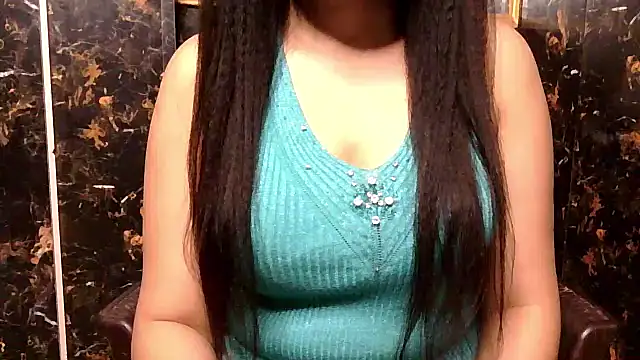 Snapshot of vamika-singh chatting on May 18, 2026, 9:26 am vamika-singh online show from May 18, 2026, 9:26 am