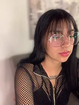 Snapshot of Gaby_Pinkk chatting on May 16, 2026, 3:22 pm Gaby Pinkk online show from May 16, 2026, 3:22 pm