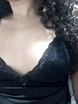 venuseyes25 online show from July 16, 2026, 1:11 am