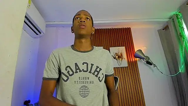 Afrowayuu online show from May 28, 2026, 5:32 pm
