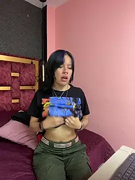 Snapshot of Levii_Tatoo chatting on May 18, 2026, 3:18 pm Levii Tatoo online show from May 18, 2026, 3:18 pm