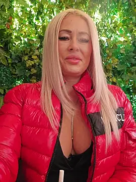 MILFBARBY online show from November 9, 2025, 8:12 am