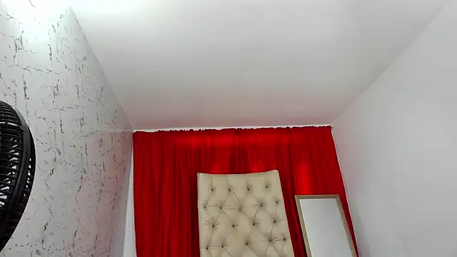 Snapshot of Jana_strawberry chatting on May 26, 2026, 2:46 pm Jana strawberry online show from May 26, 2026, 2:46 pm