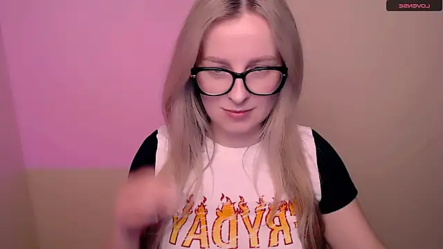 MariaTess  online show from May 20, 2026, 2:56 pm