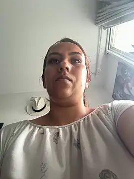 Snapshot of Secret_obsession26 chatting on May 25, 2026, 3:40 pm Secret obsession26 online show from May 25, 2026, 3:40 pm