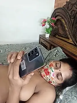 Snapshot of Reshma_Hot76 chatting on May 11, 2026, 4:59 pm Reshma Hot76 online show from May 11, 2026, 4:59 pm