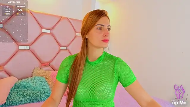 Snapshot of Juliia_cruz_ chatting on May 18, 2026, 11:38 am Juliia cruz online show from May 18, 2026, 11:38 am