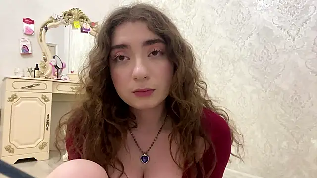 Rosie Sweety online show from July 14, 2026, 5:40 pm