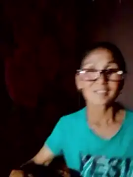 Snapshot of Magy-006 chatting on May 11, 2026, 4:04 pm Magy-006 online show from May 11, 2026, 4:04 pm