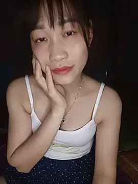 Snapshot of Logii_x chatting on May 16, 2026, 3:55 pm Logii x online show from May 16, 2026, 3:55 pm