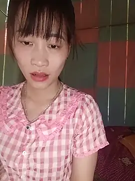 Snapshot of Logii_x chatting on May 20, 2026, 3:56 am Logii x online show from May 20, 2026, 3:56 am
