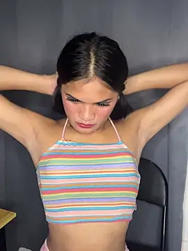Snapshot of fuckingkeysha chatting on July 5, 2026, 4:25 pm fuckingkeysha online show from July 5, 2026, 4:25 pm