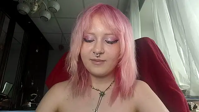 KamiBleich online show from May 24, 2026, 8:41 am