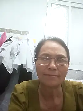 Snapshot of Vieekee chatting on May 11, 2026, 2:45 pm Vieekee online show from May 11, 2026, 2:45 pm