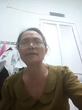 Snapshot of Vieekee chatting on May 11, 2026, 4:04 pm Vieekee online show from May 11, 2026, 4:04 pm